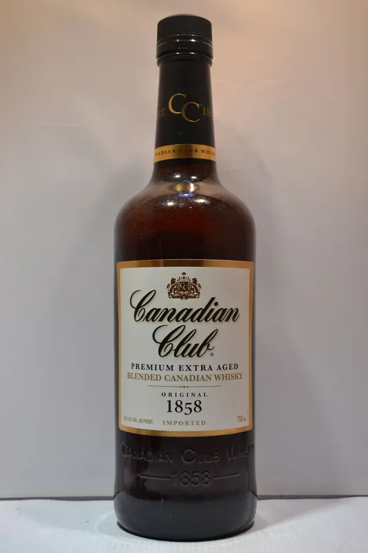 CANADIAN CLUB WHISKY EXTRA AGED CANADA 750ML
