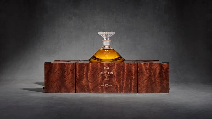 MACALLAN SCOTCH SINGLE MALT LALIQUE 72YR 750ML